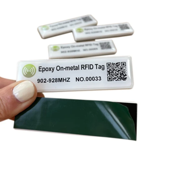 유연한 장거리 반금속 RFID 스티커 라벨, 금속 태그의 소프트 UHF, 소프트 산업 자산 추적, 인쇄 가능한 UHF RFID 방지 금속 태그